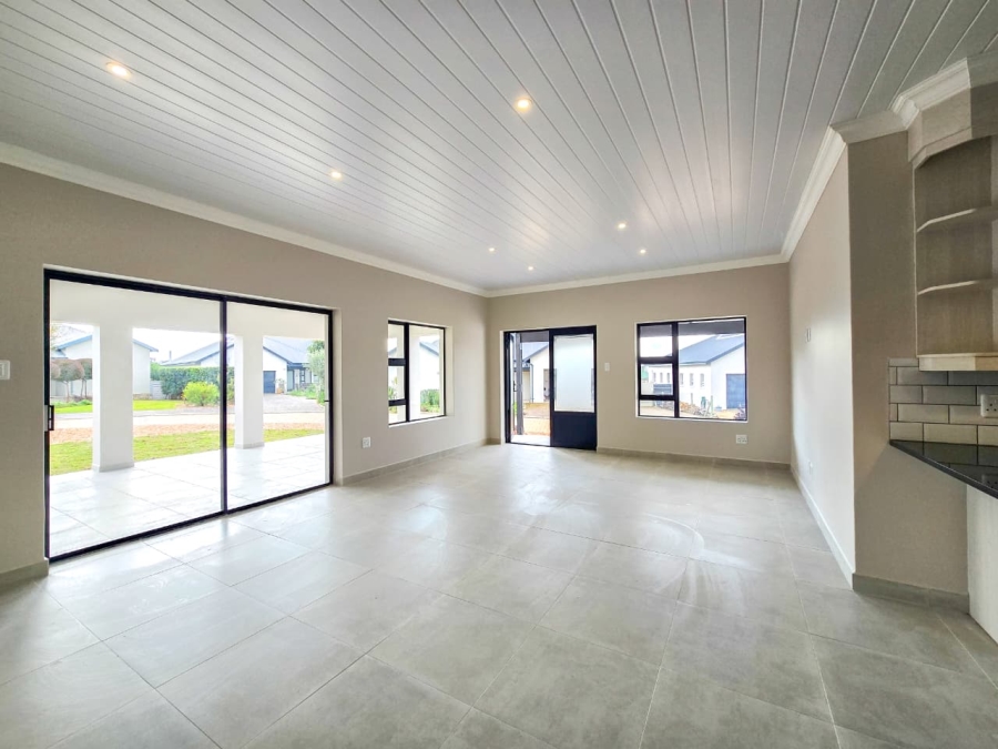 3 Bedroom Property for Sale in Stilbaai Wes Western Cape